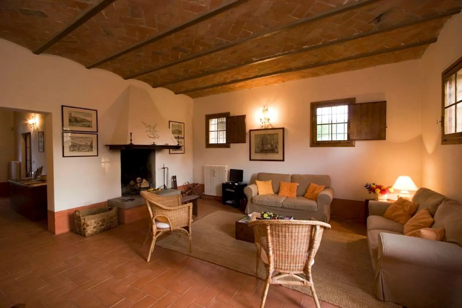 Ovello-Living room