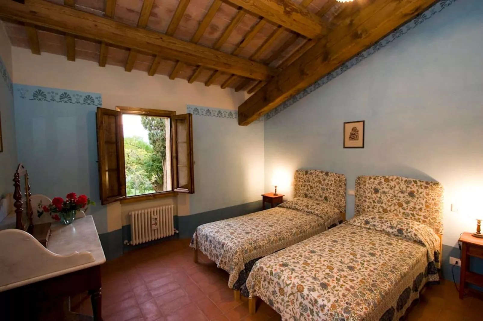 Ovello-Bedroom