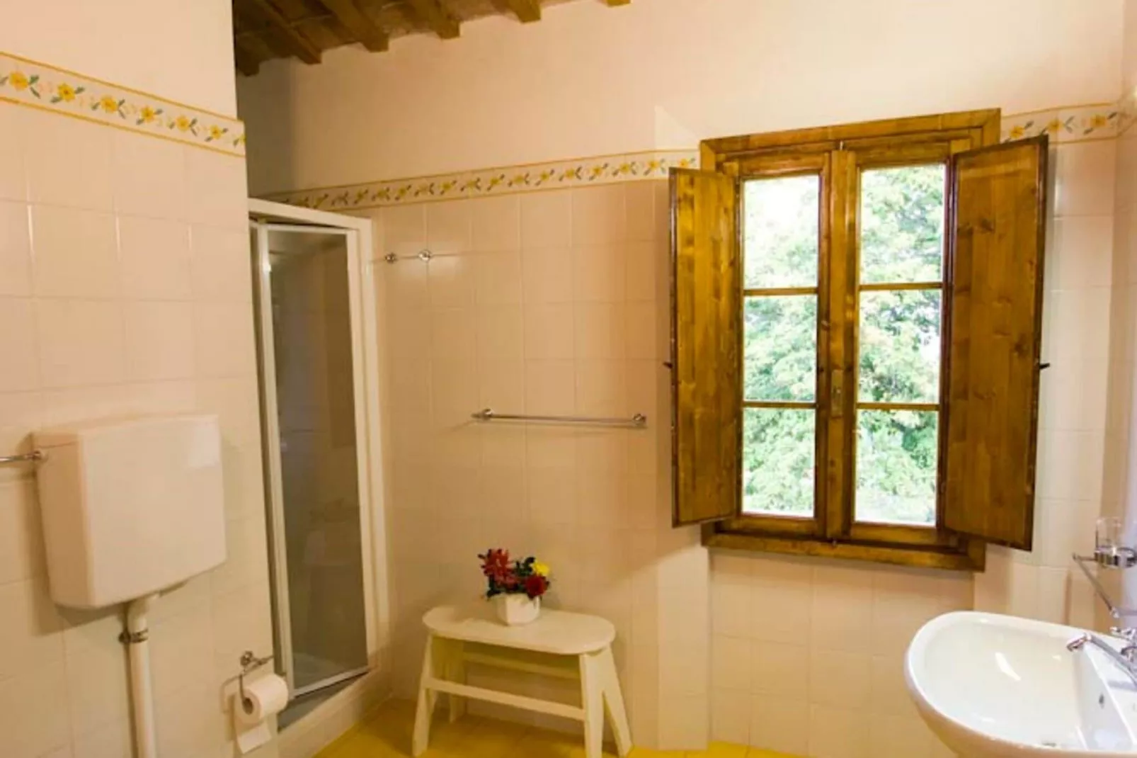 Ovello-Bathroom