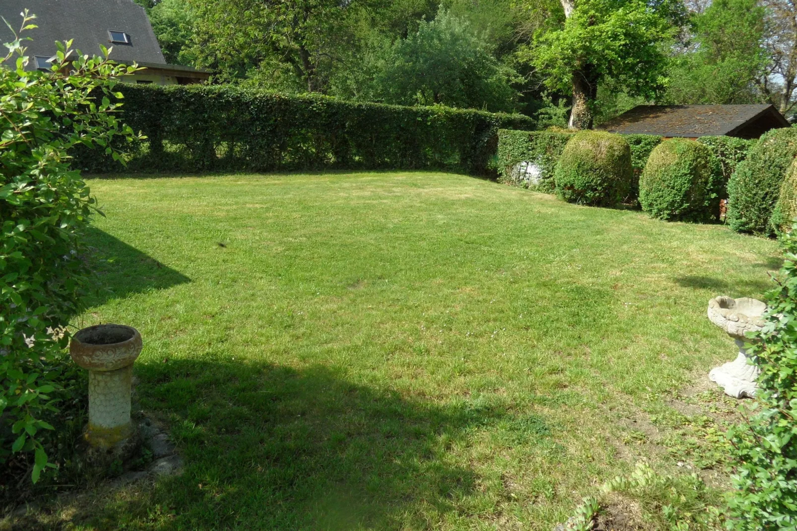 Charme Han Lesse-Gardens summer
