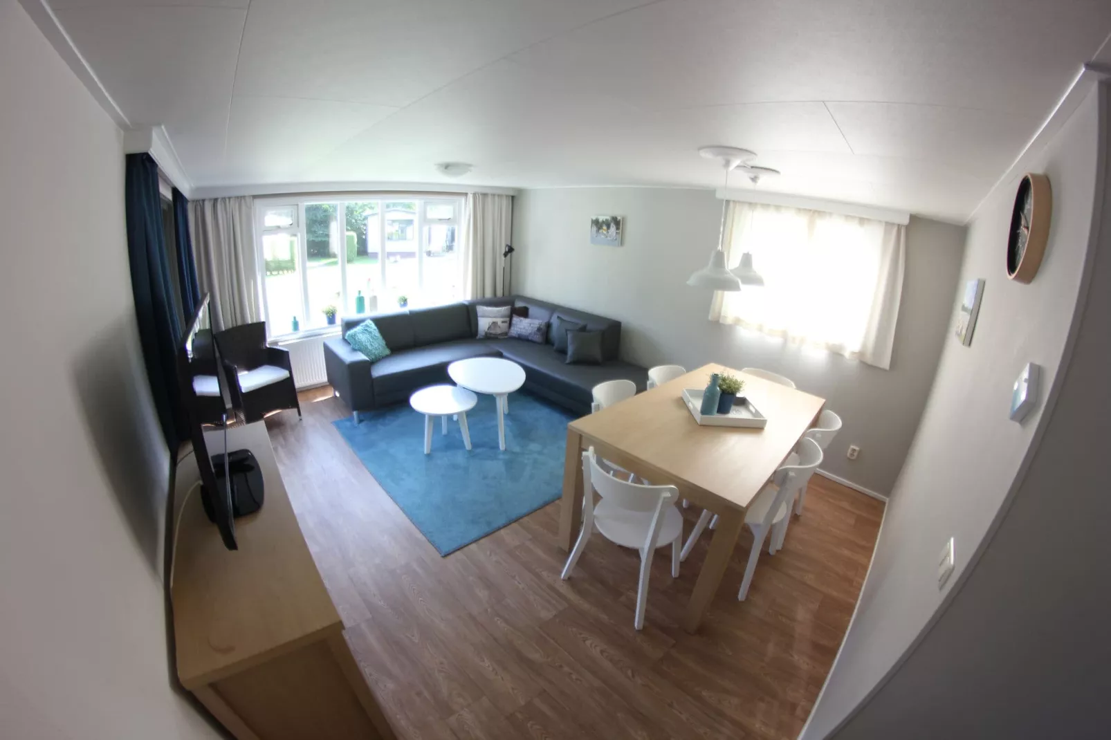 Vakantiepark Bergumermeer 8-Wohnzimmer