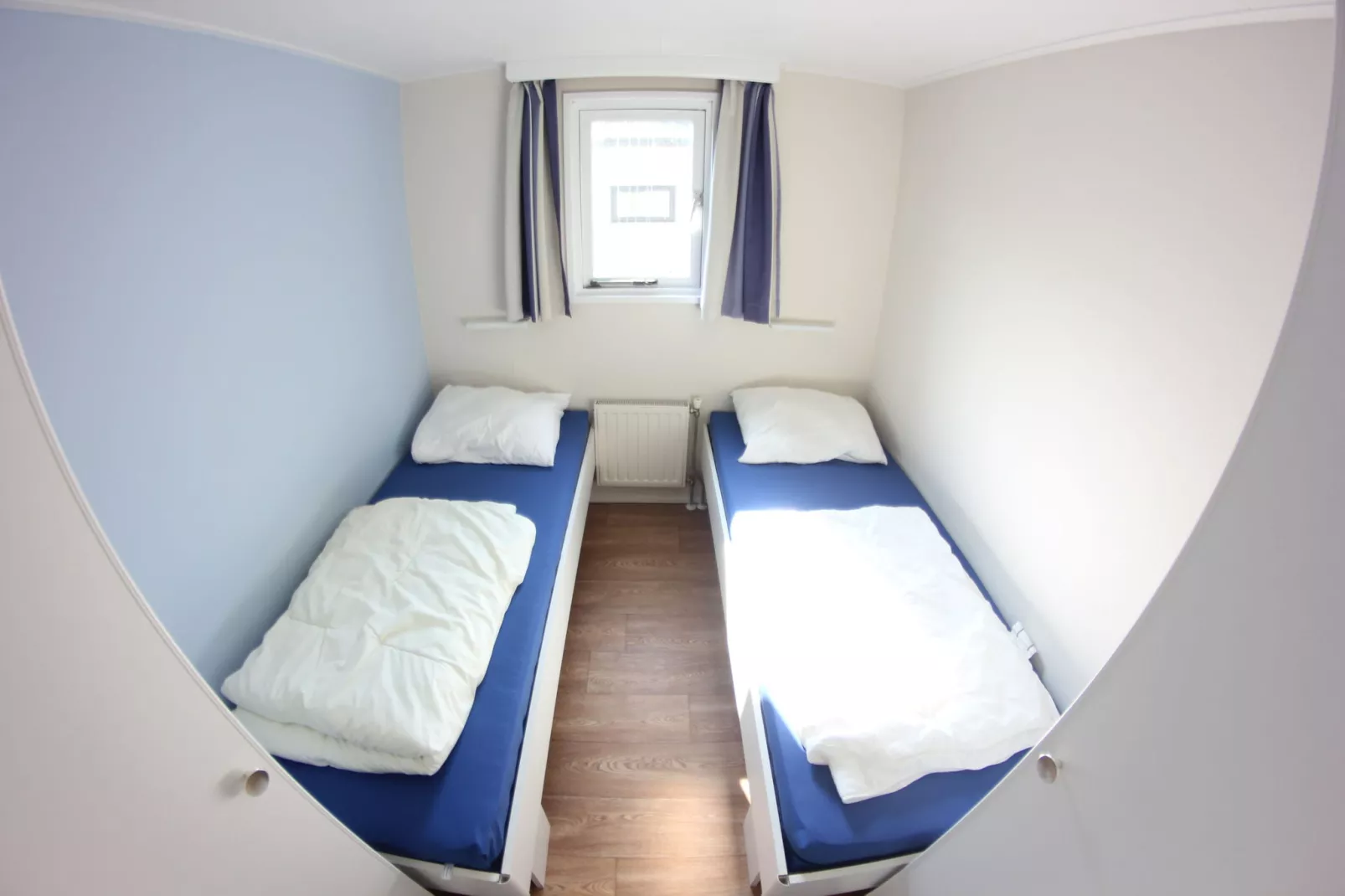 Vakantiepark Bergumermeer 8-Schlafzimmer