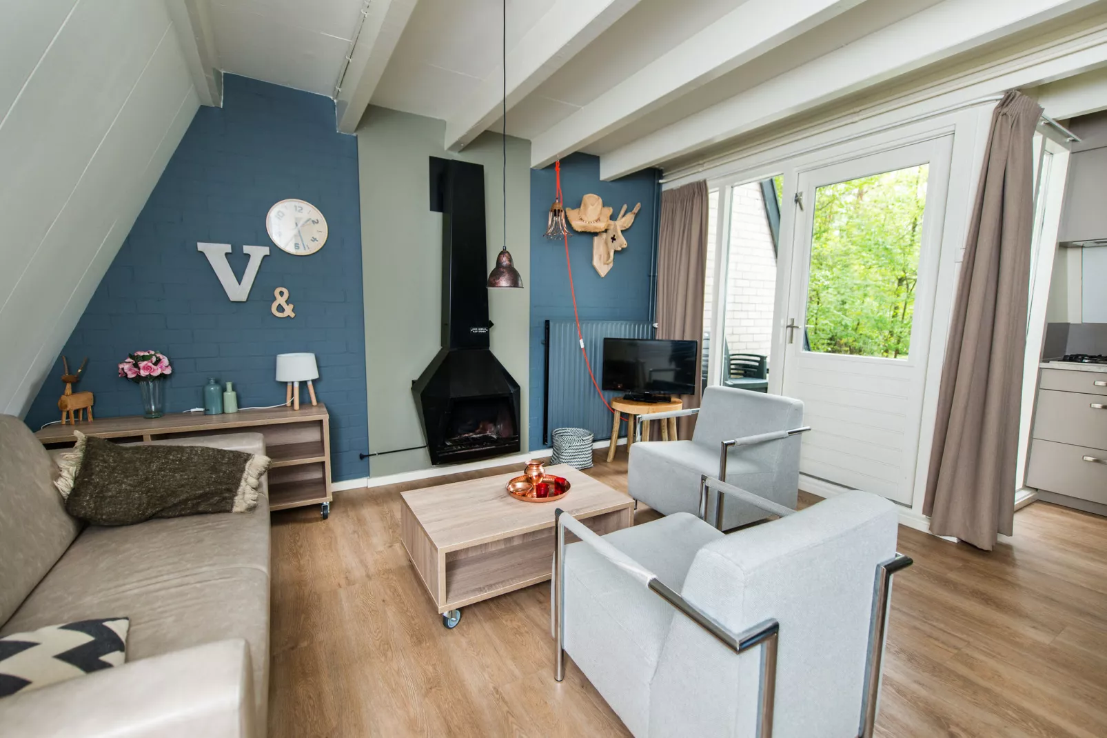 Bungalowpark Hoenderloo 5-Living room