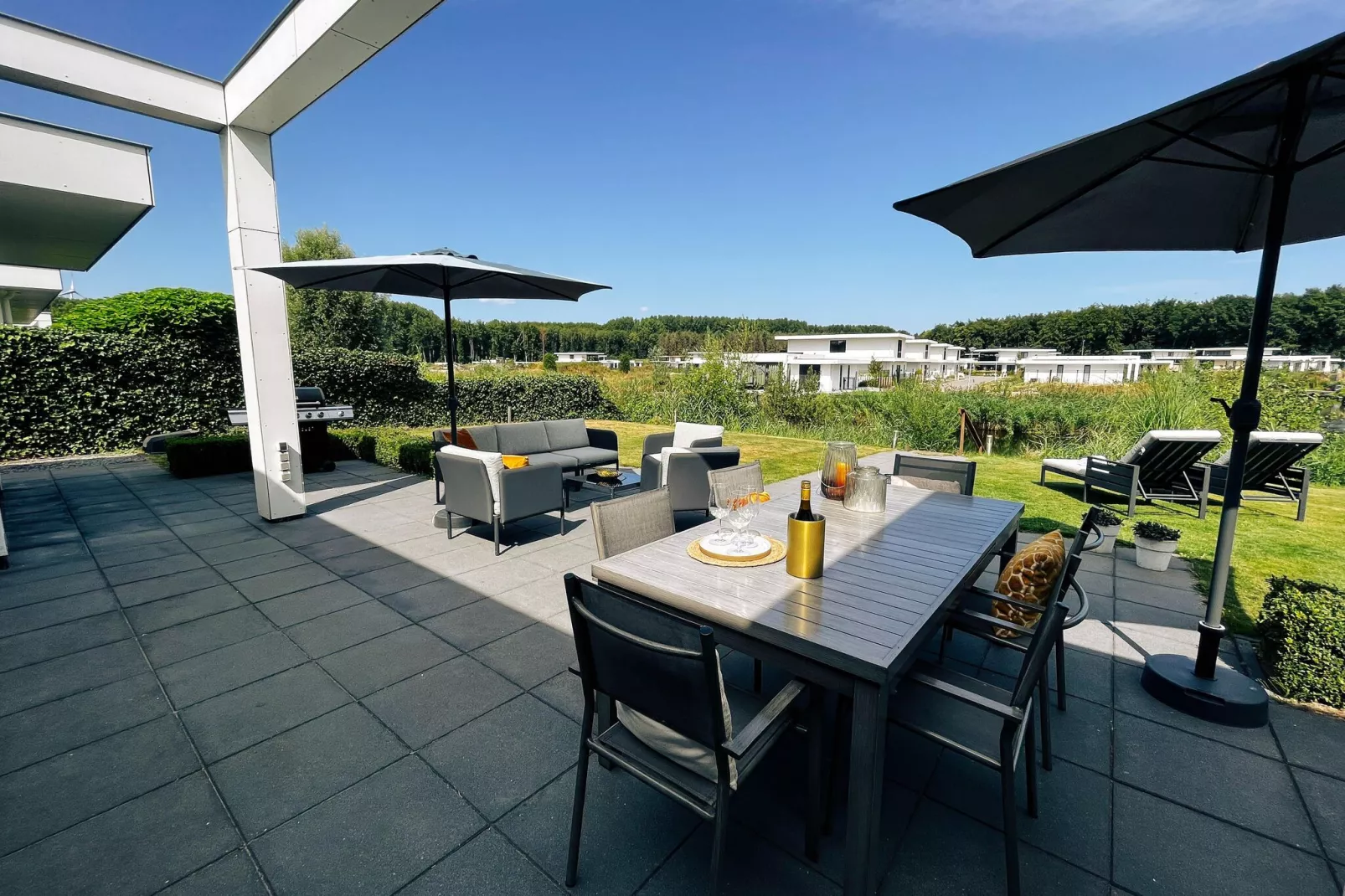 Vakantie in Harderwijk 315-Terrace balcony