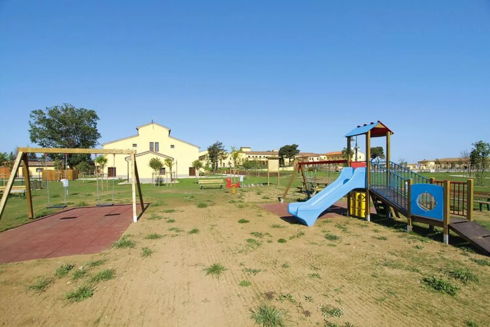 Ferienanlage Poggio all' Agnello Piombino Type Bilo 4-Gardens summer