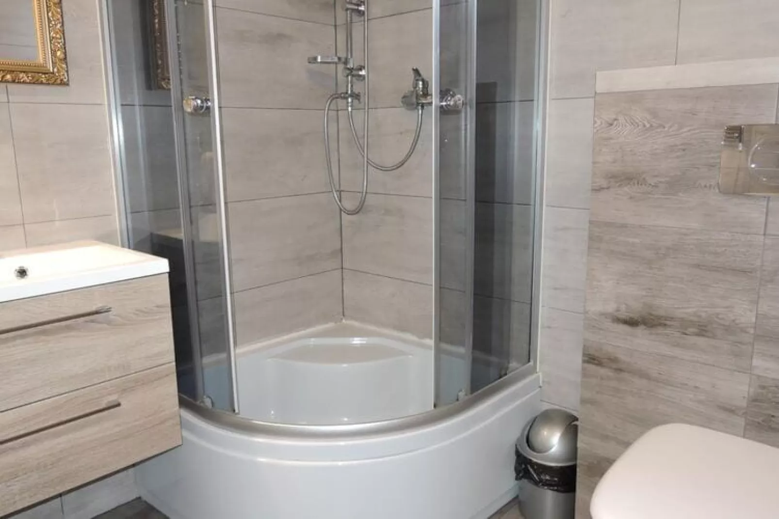 Holiday homes with pool in  Mrzezyno-Bathroom