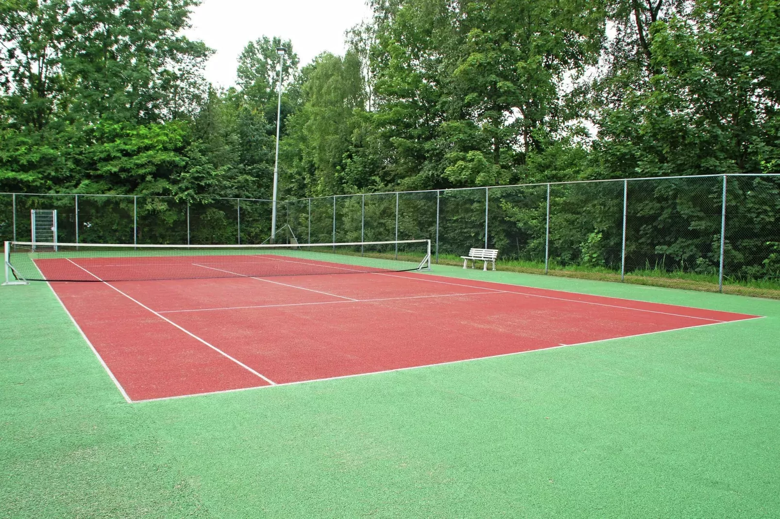 Vakantiepark Bergumermeer 10-Park facilities