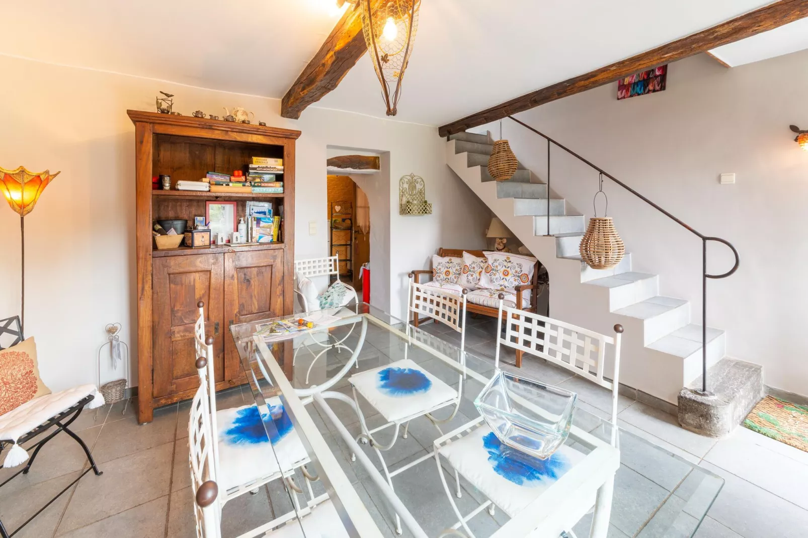Les Matins Clairs-Dining room