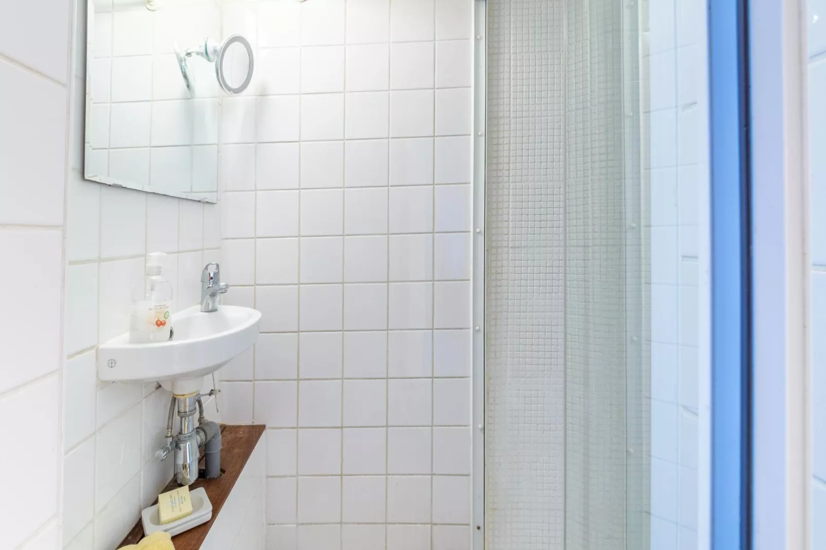 Les Matins Clairs-Bathroom