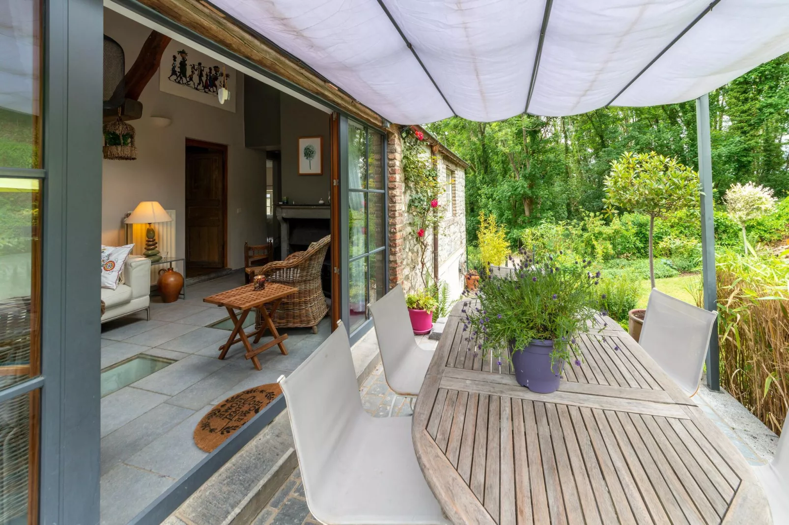 Les Matins Clairs-Terrace balcony