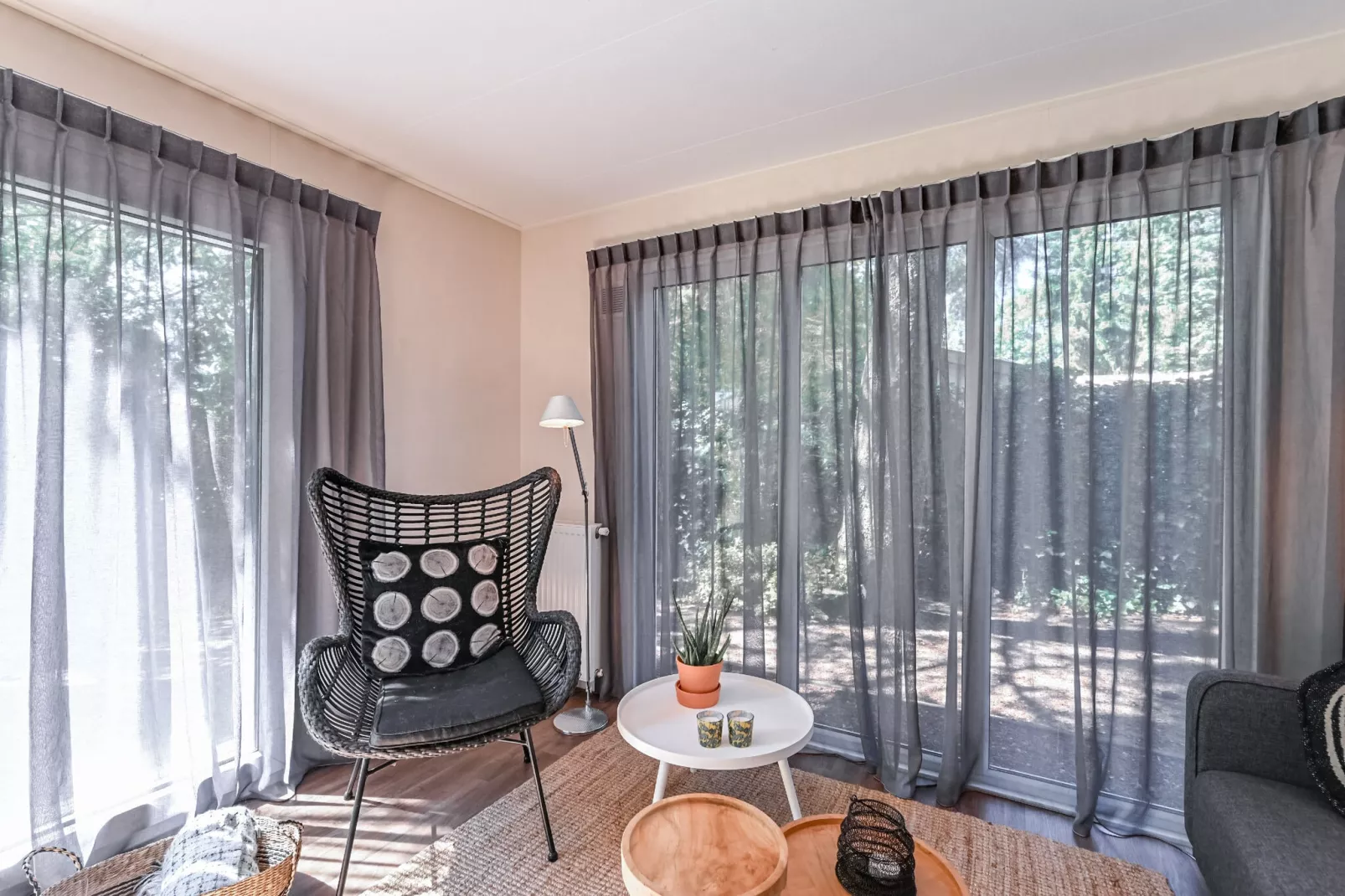 Chalet in hartje Veluwe-Salon