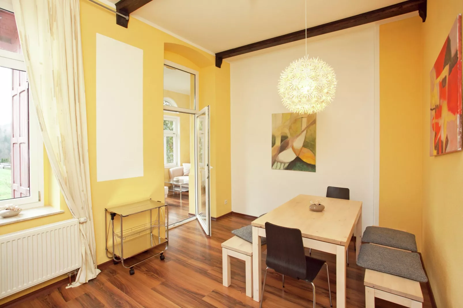 Villa im Erzgebirge-Salon