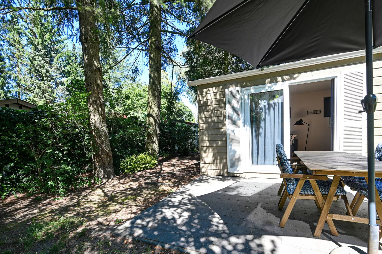 Chalet in hartje Veluwe-Jardin d'été