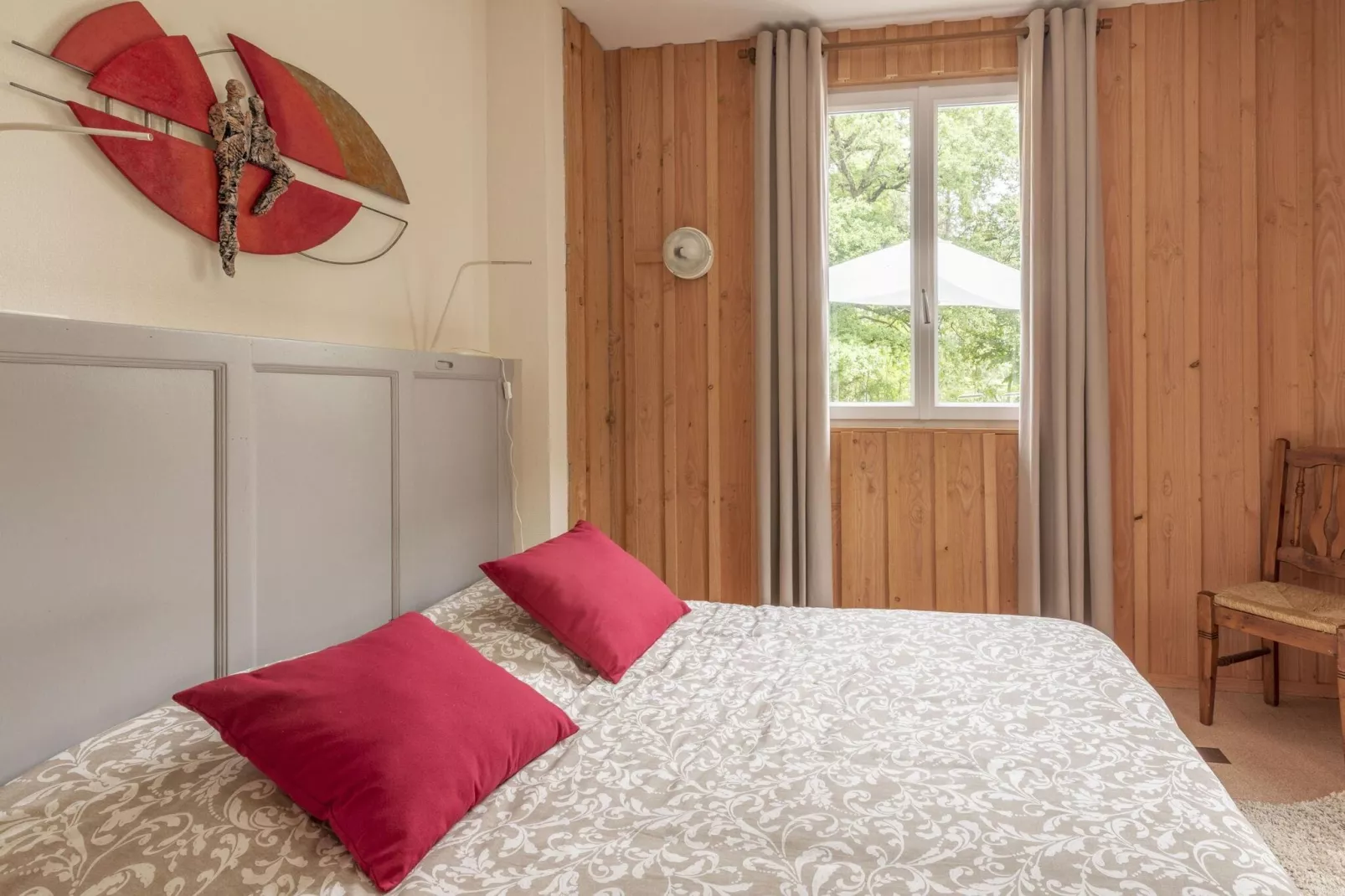 Le Bon Sentiment-Bedroom