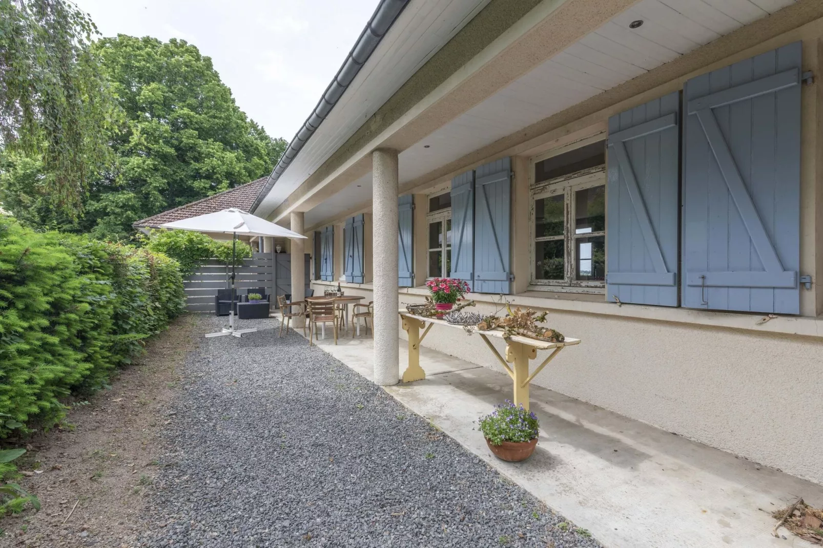 Le Bon Sentiment-Terrace balcony