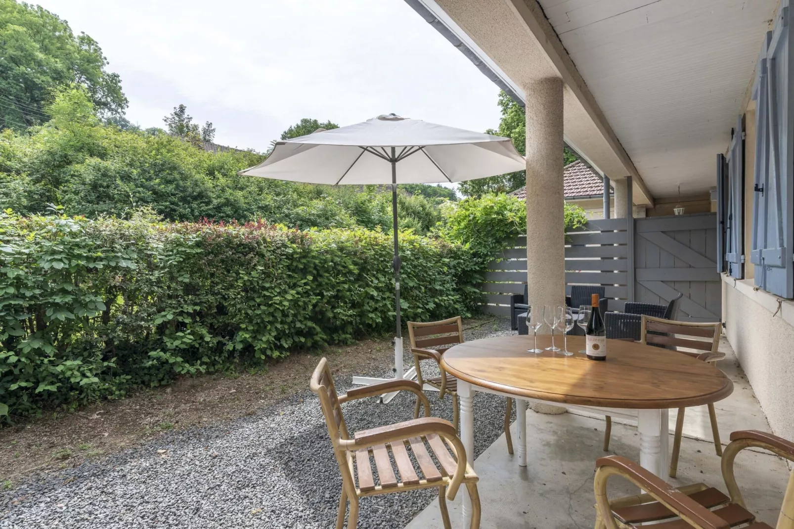 Le Bon Sentiment-Terrace balcony