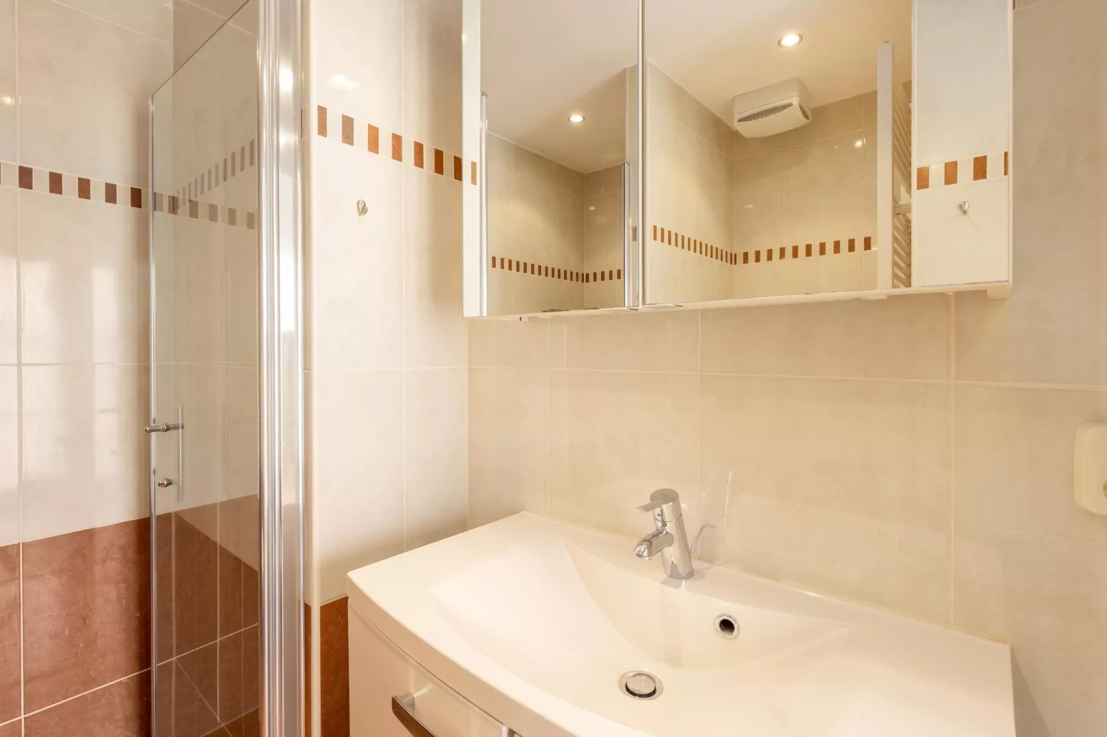 Buitenplaats It Wiid 1-Bathroom