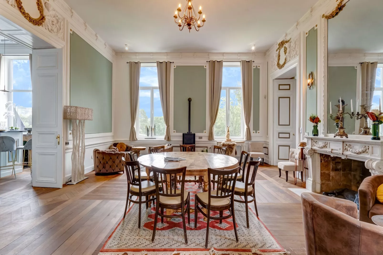 Château de Goyet 40 p-Dining room