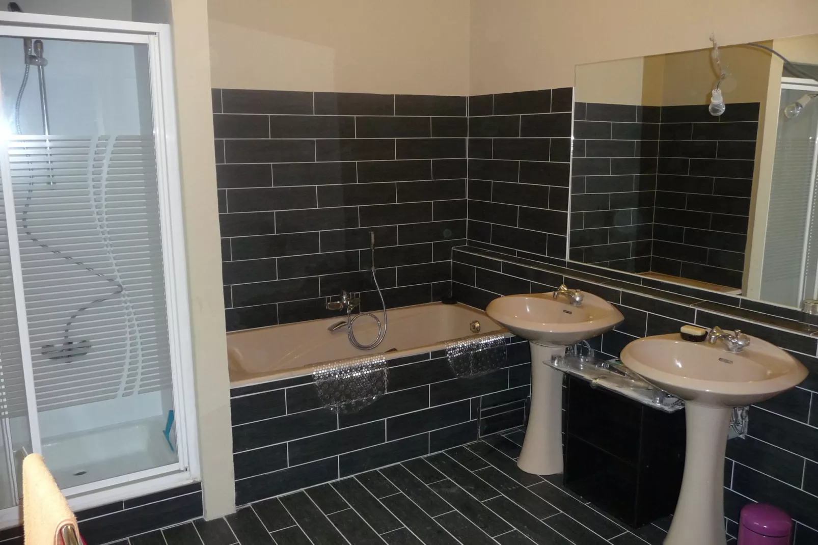 Maison de la Molignée-Bathroom