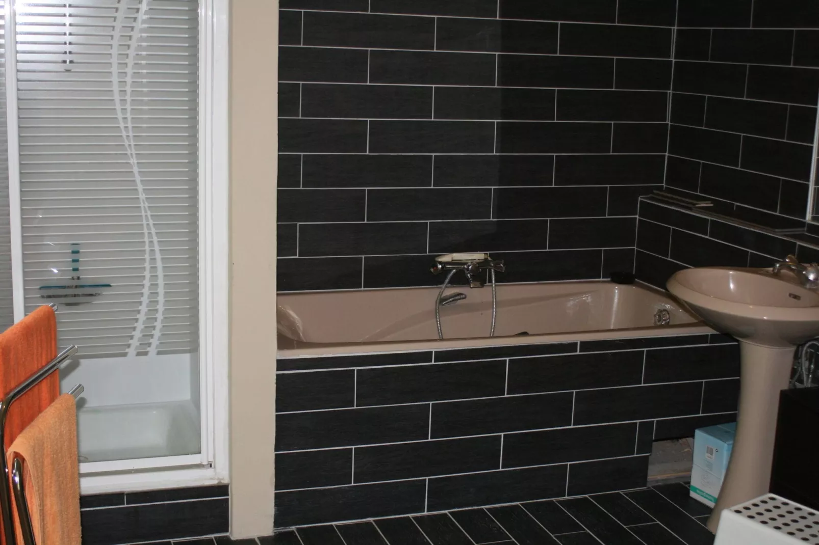 Maison de la Molignée-Bathroom