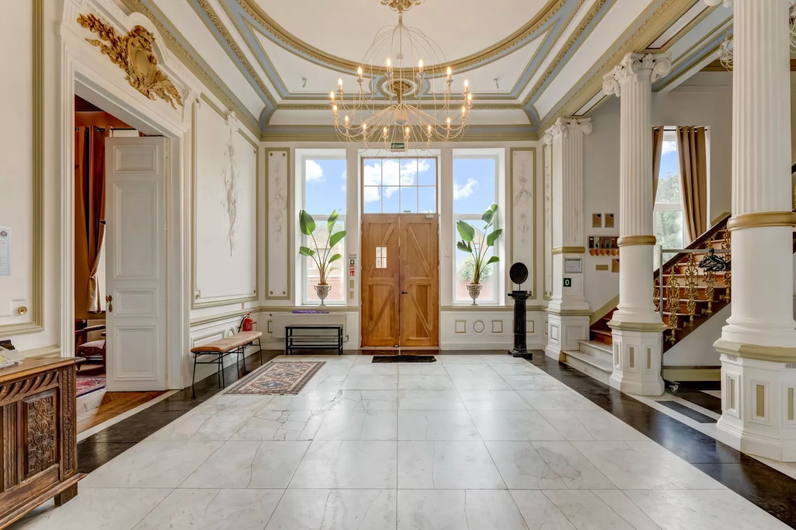 Château de Goyet 40 p-Reception hall