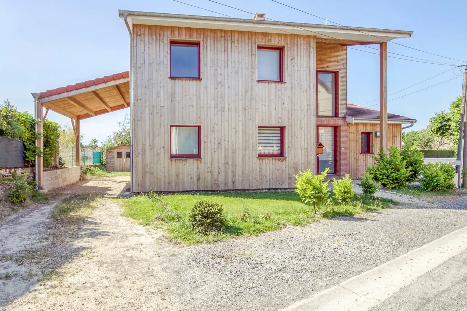 La Maison d'Alban-Exterior summer