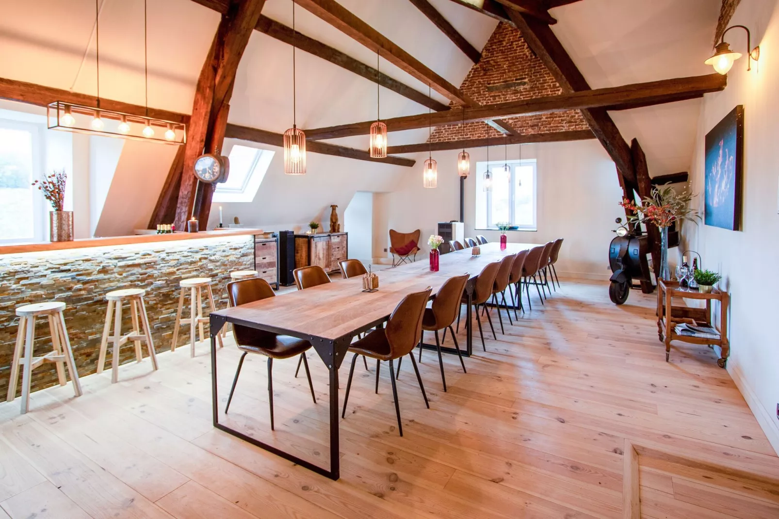 Château de Goyet 40 p-Dining room