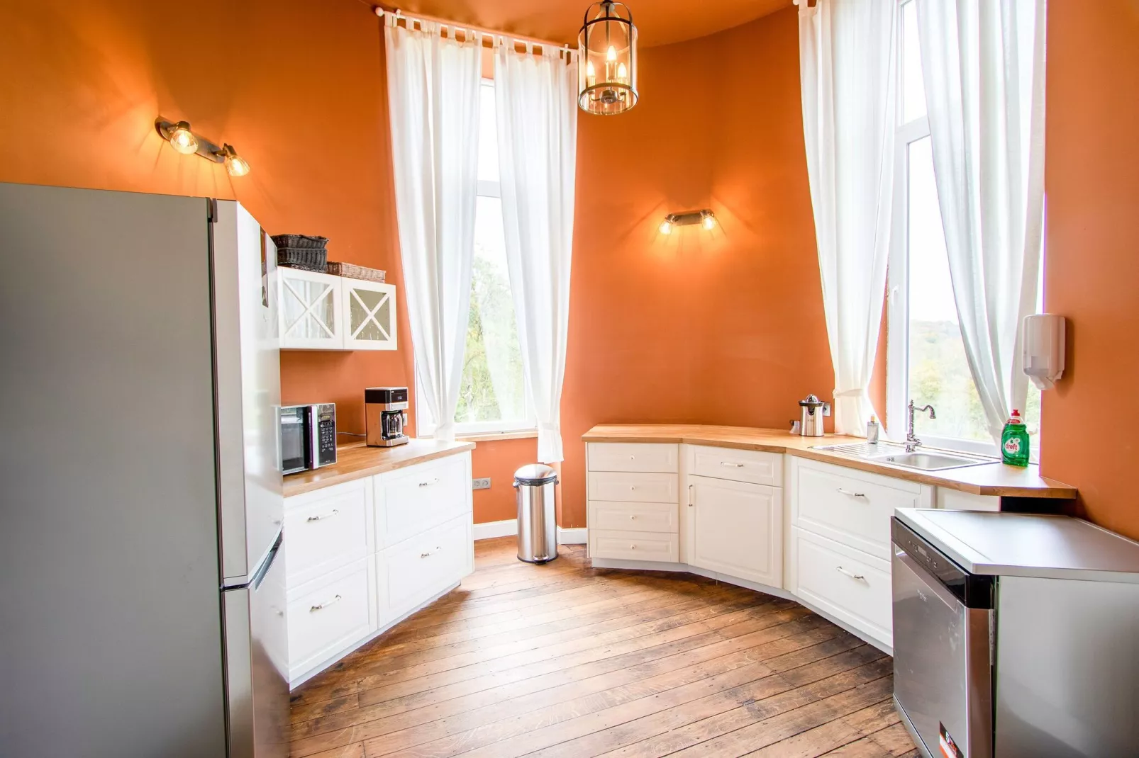 Château de Goyet 40 p-Kitchen