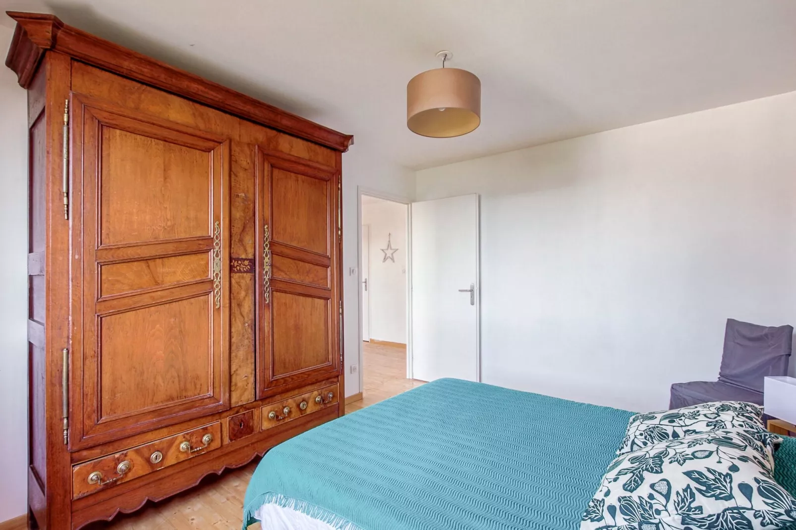La Maison d'Alban-Bedroom
