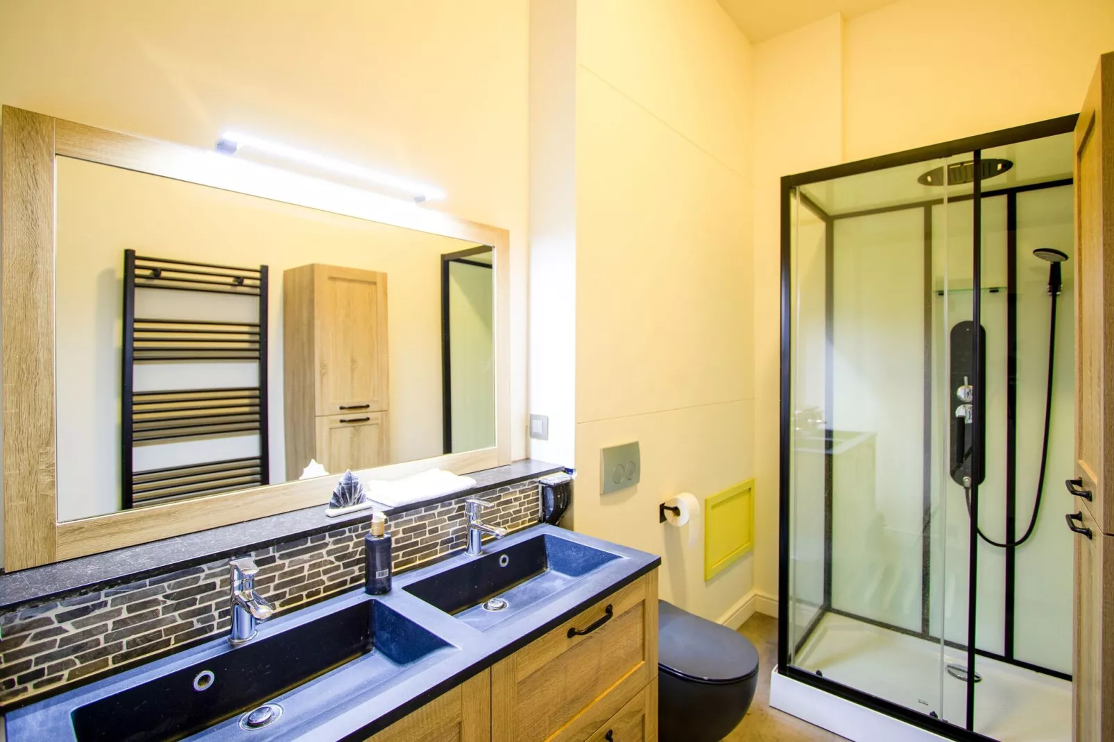 Château de Goyet 40 p-Bathroom