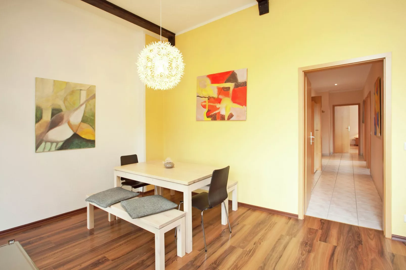 Villa im Erzgebirge-Living room