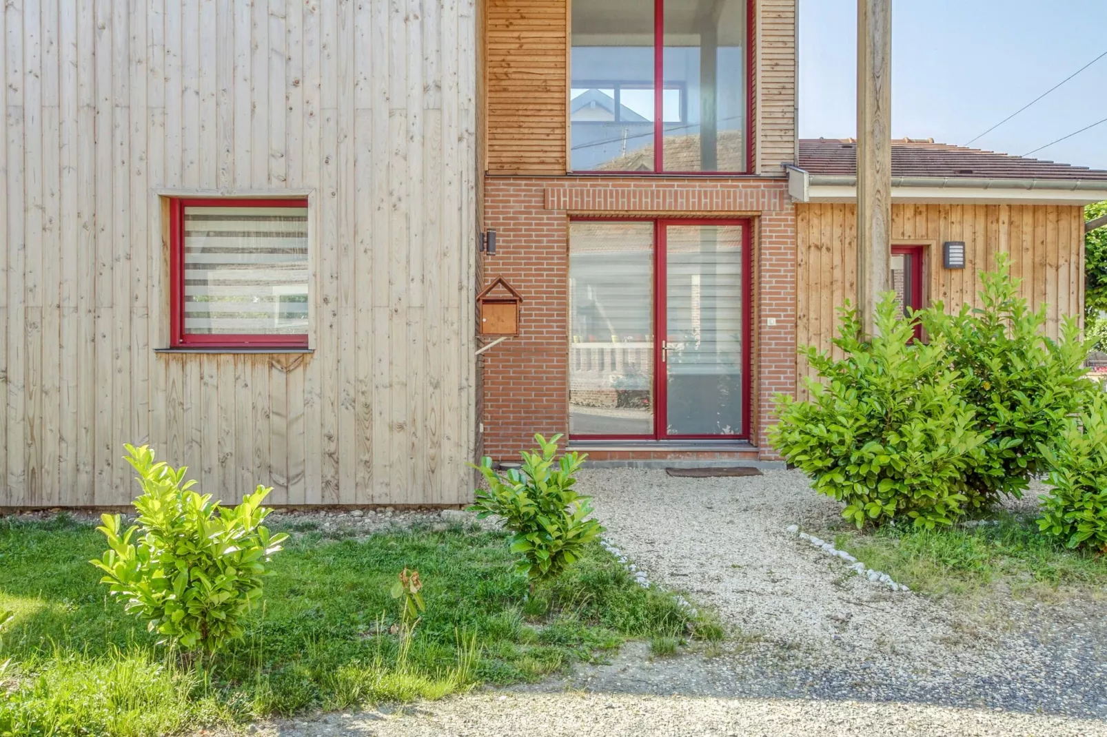 La Maison d'Alban-Gardens summer