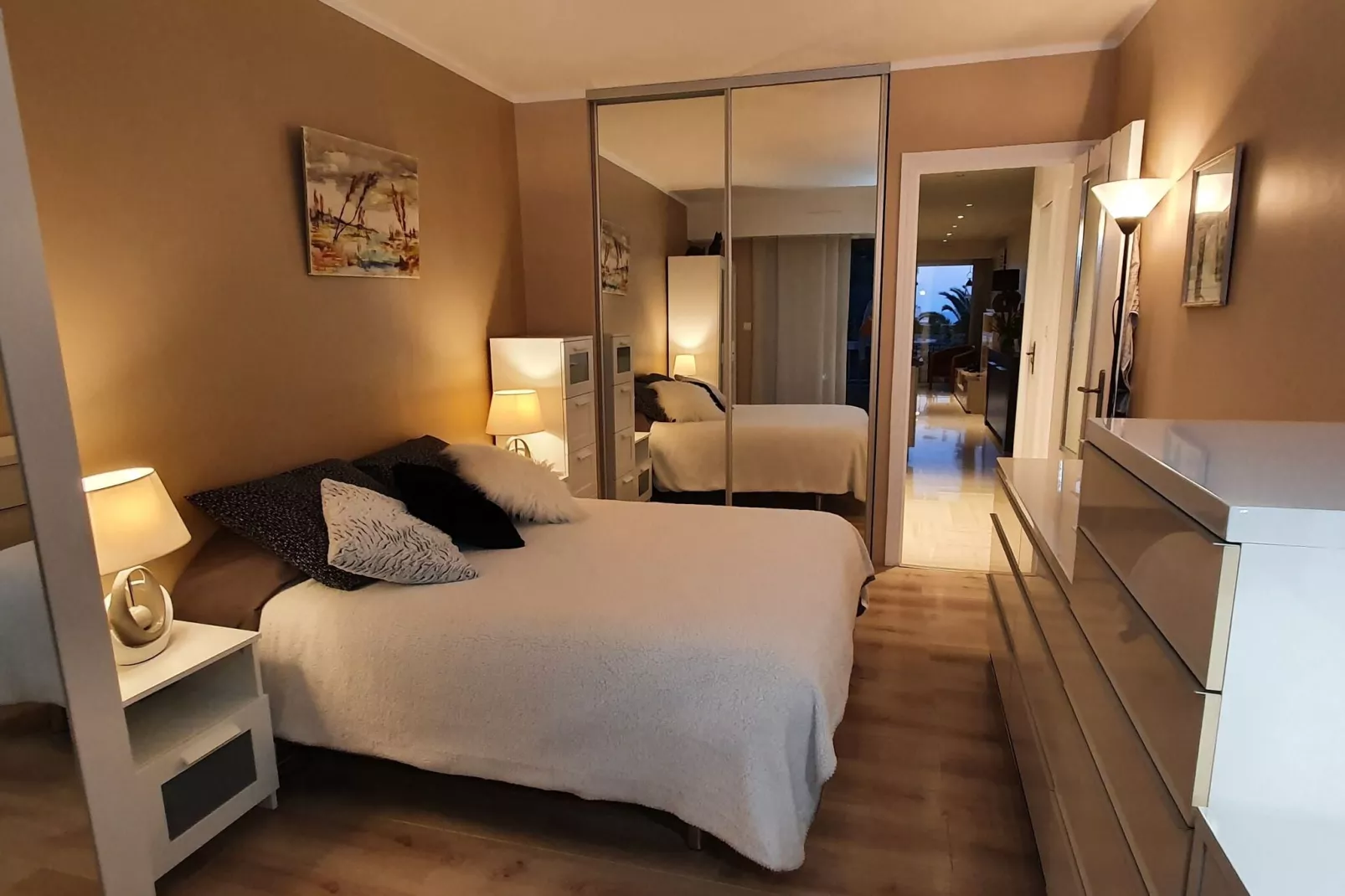 Appartement standing avec terrasse et vue mer à Nice-Schlafzimmer