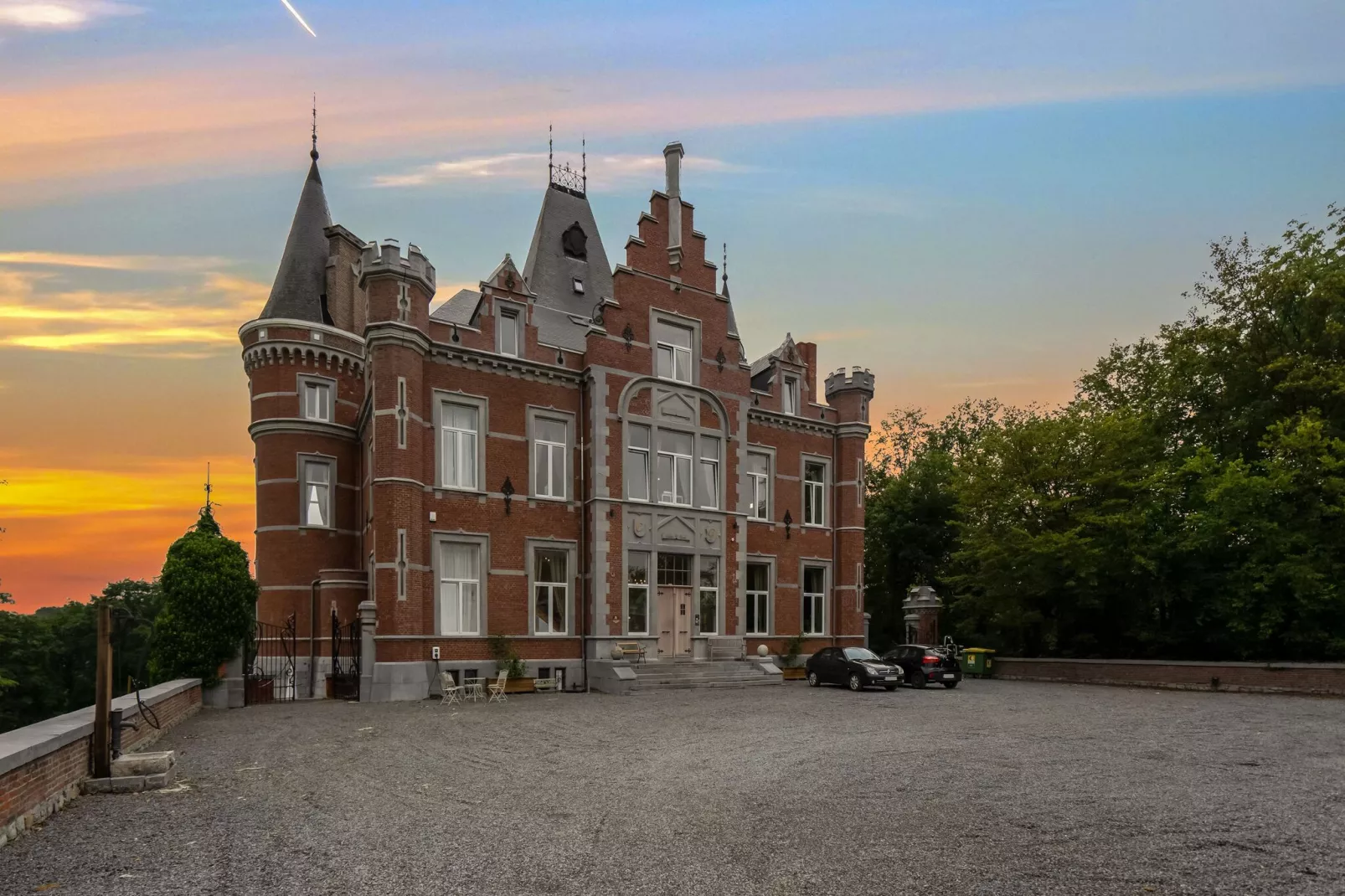 Château de Goyet 40 p-Exterior summer