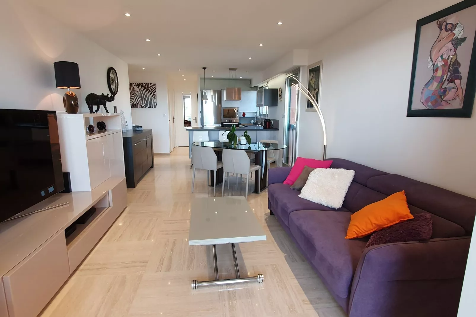 Appartement standing avec terrasse et vue mer à Nice-Wohnzimmer