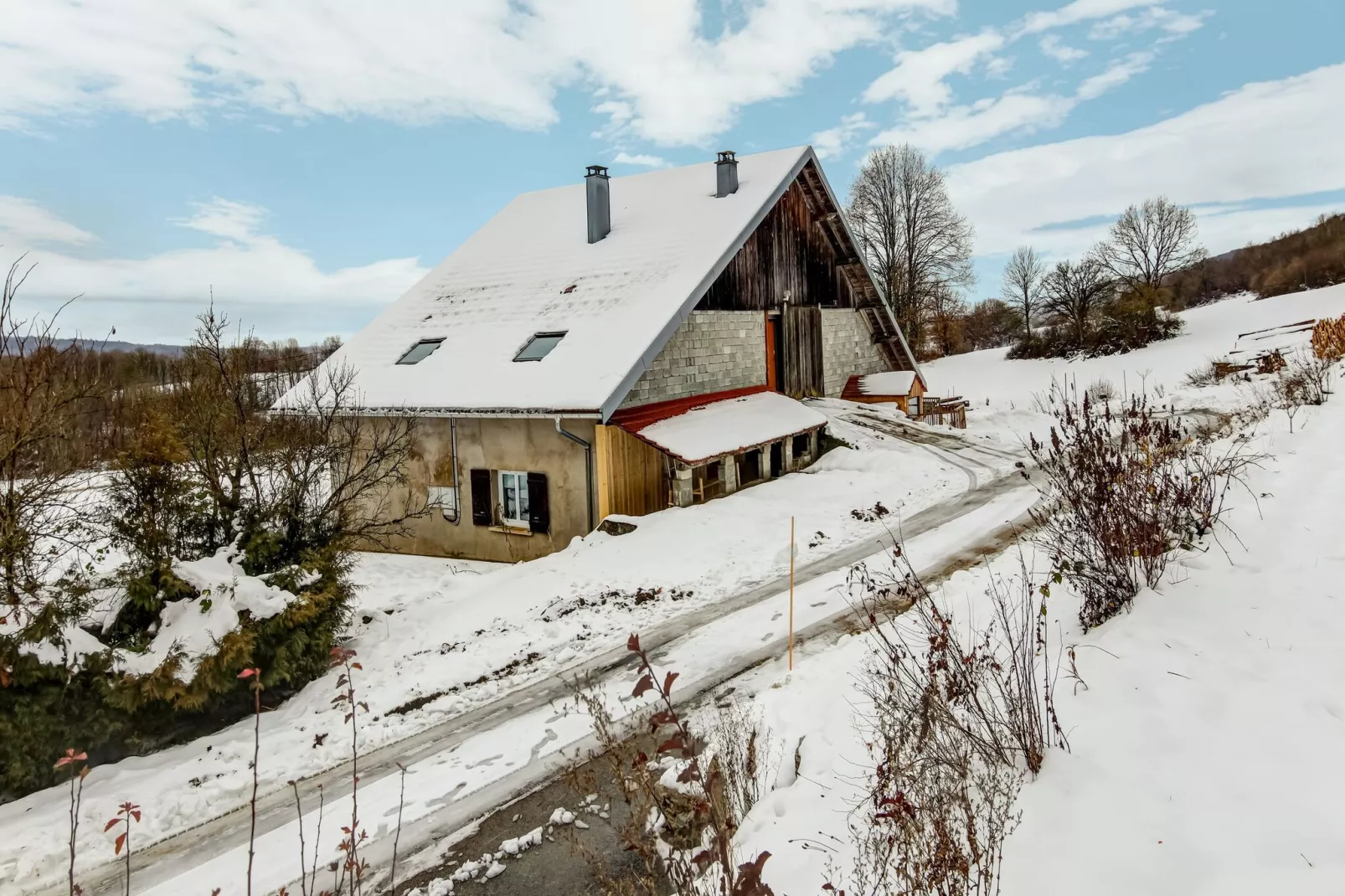 GITE A LA MONTAGNE BUGNY - Area within 5km in winter