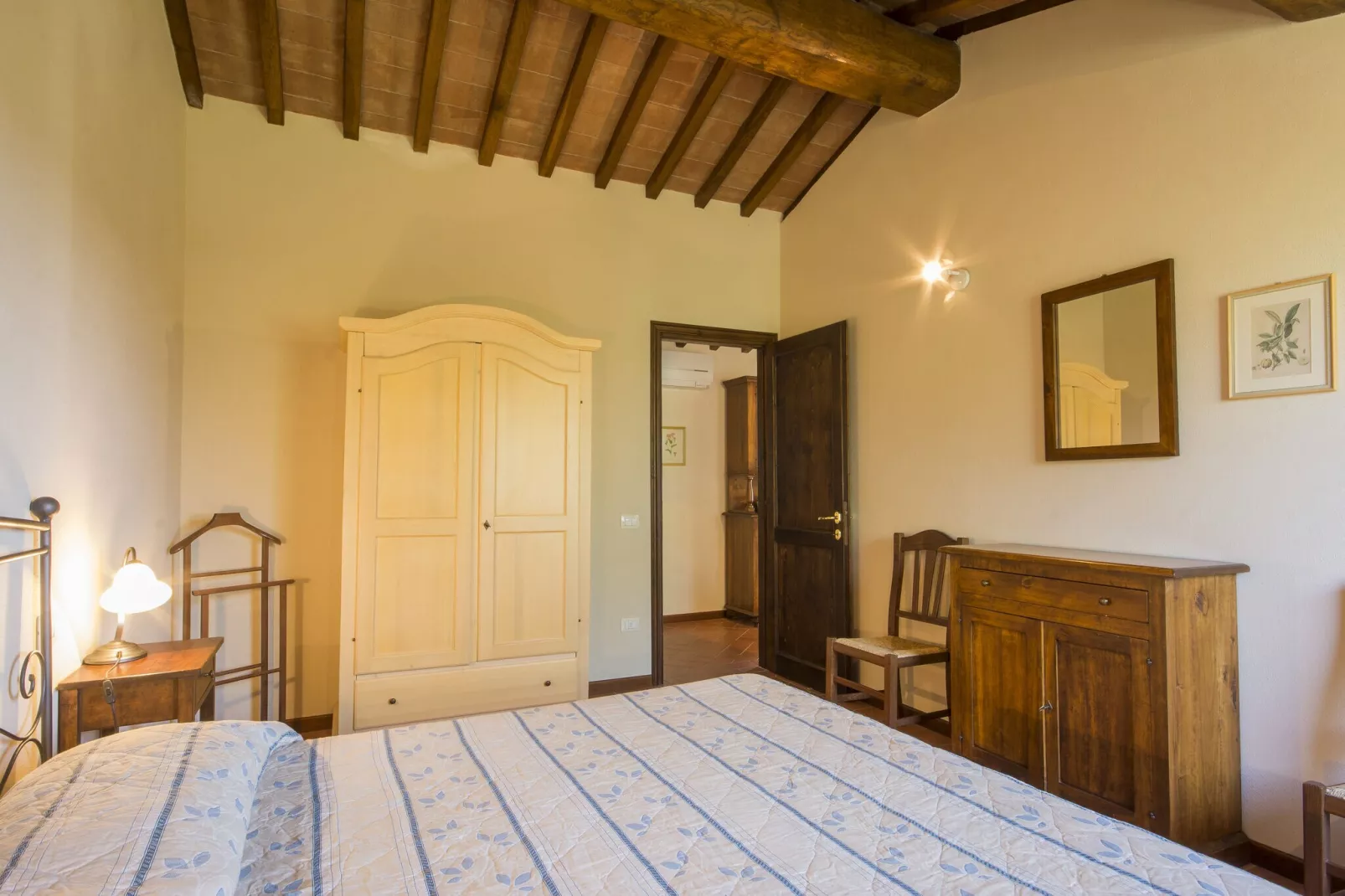 PiniOlmo-Bedroom