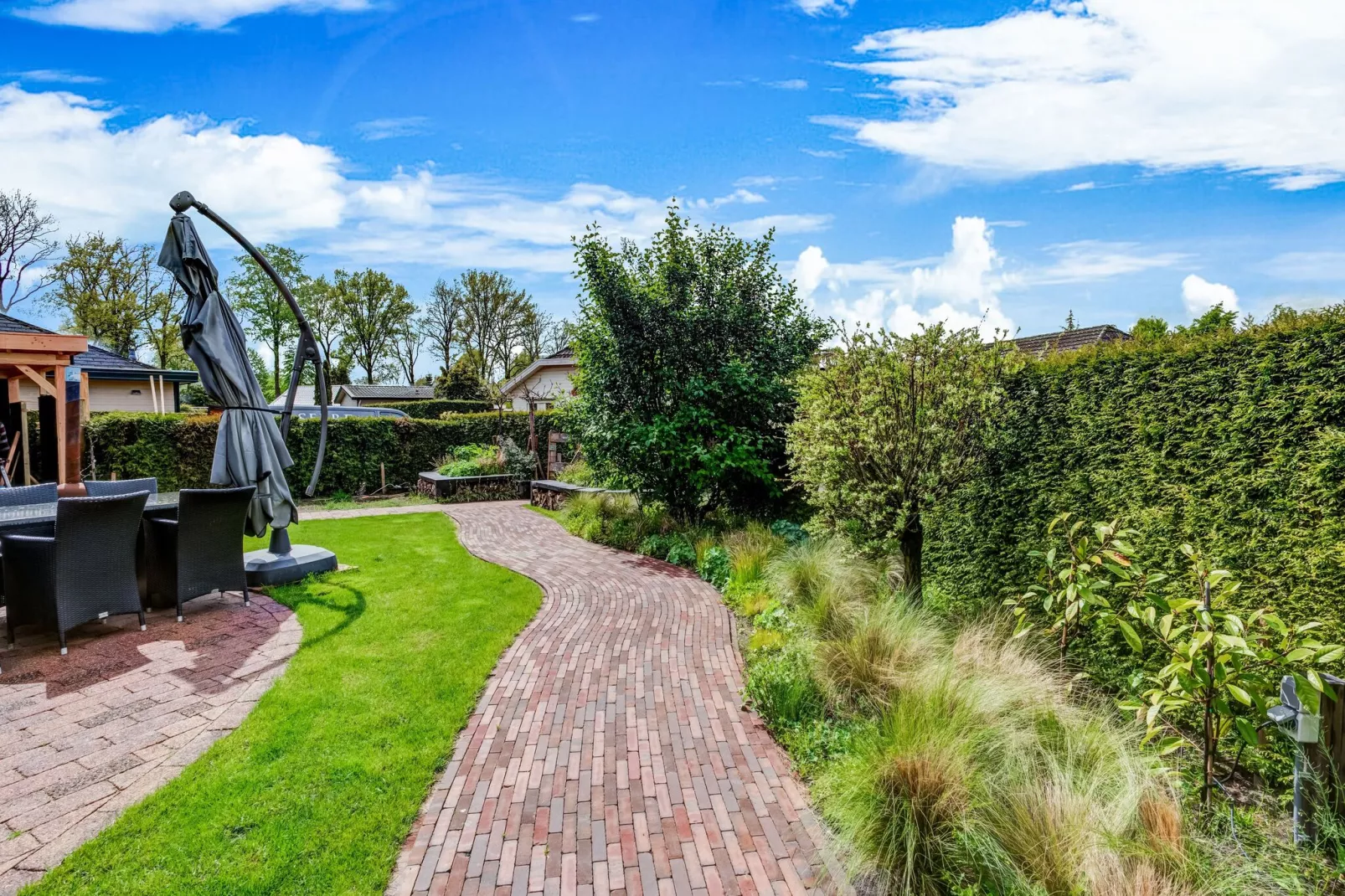 Chalet Kieftveen Voorthuizen 6 pax-Gardens summer