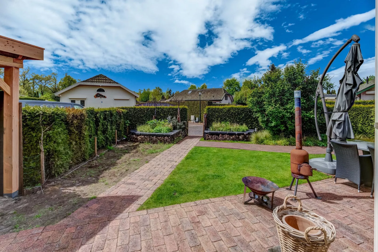 Chalet Kieftveen Voorthuizen 6 pax-Gardens summer