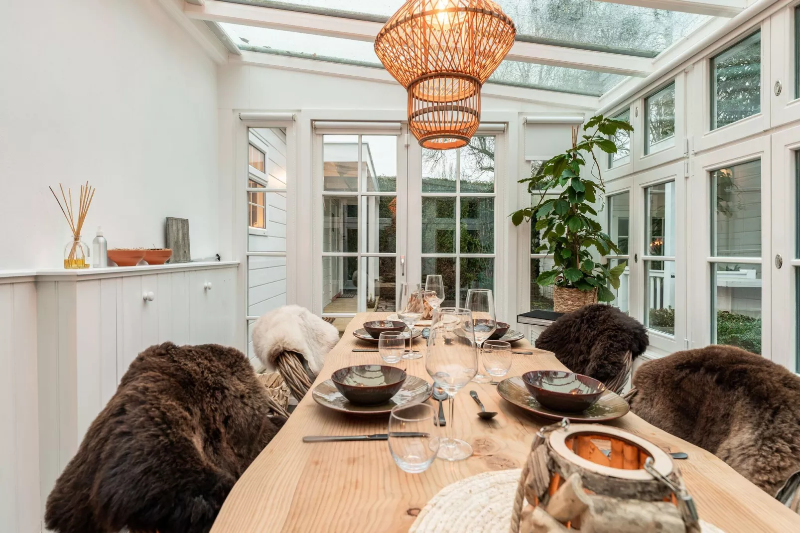 Chalet Kieftveen 2-4pax nr 571 met Jacuzzi-Dining room