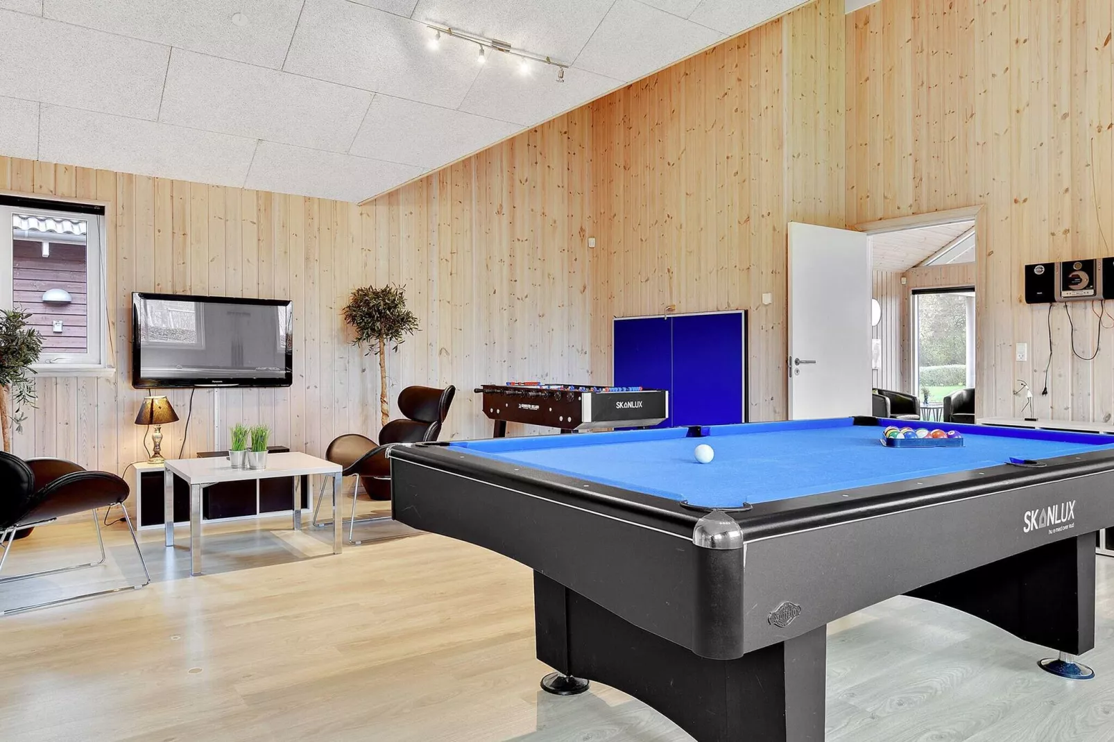 18 person holiday home in Nordborg-Indoor