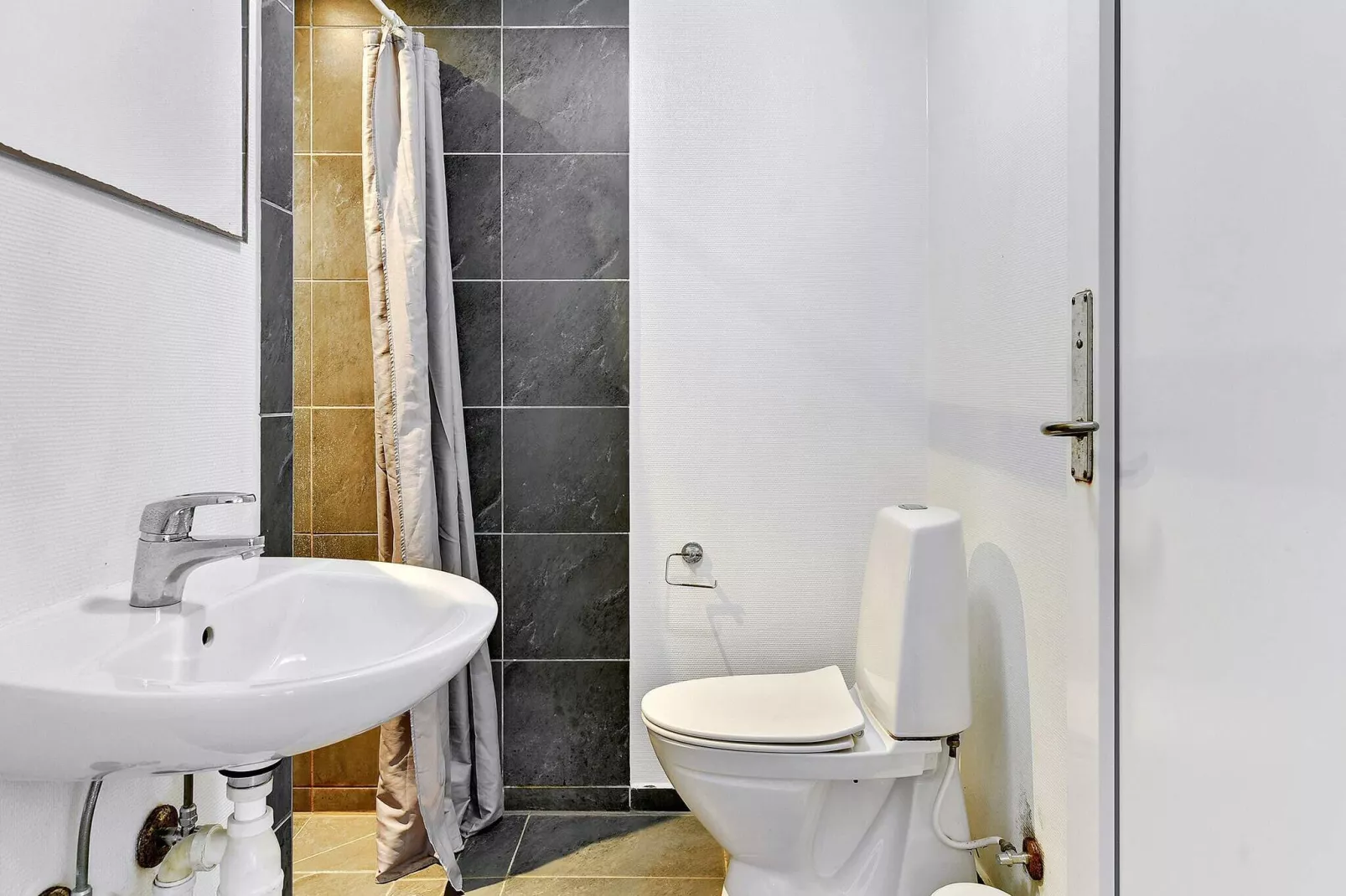 18 person holiday home in Nordborg-Indoor