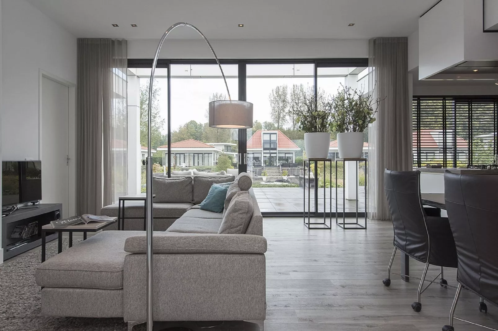 Trendy Harderwijk 321-Living room