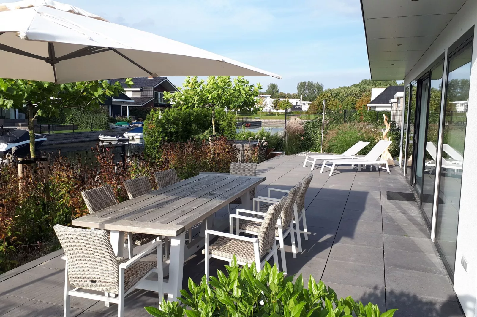 Villa Luxury Harderwijk 243-Gardens summer