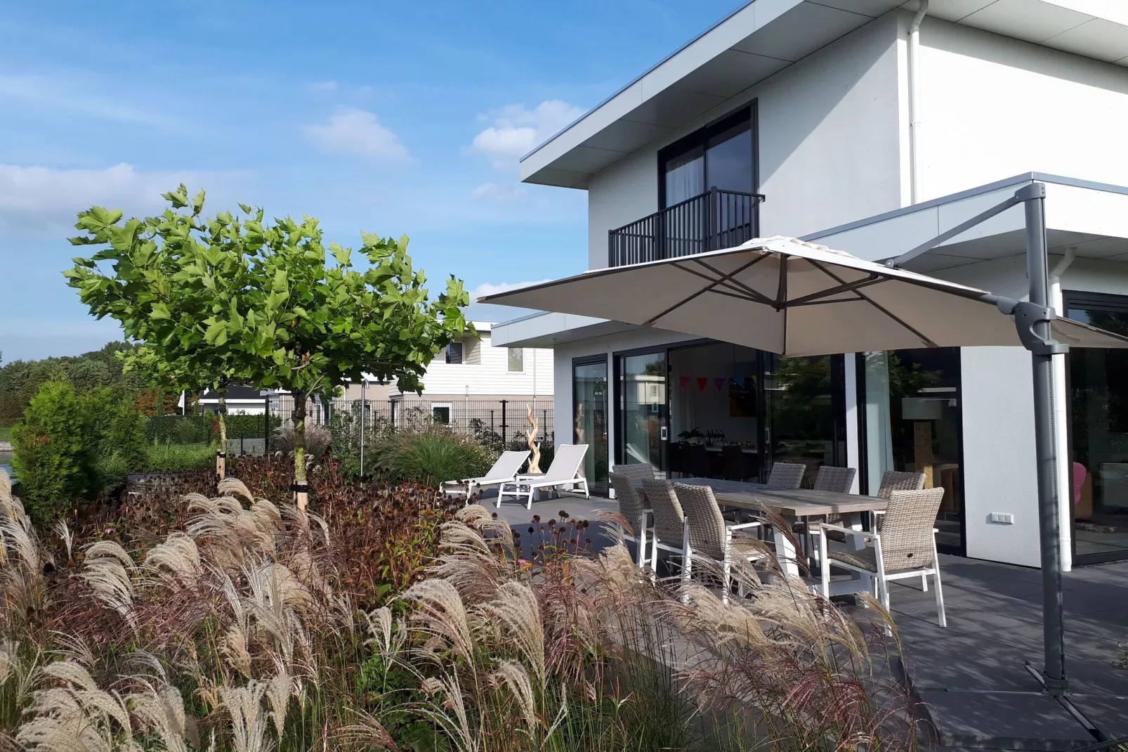 Villa Luxury Harderwijk 243-Exterior summer