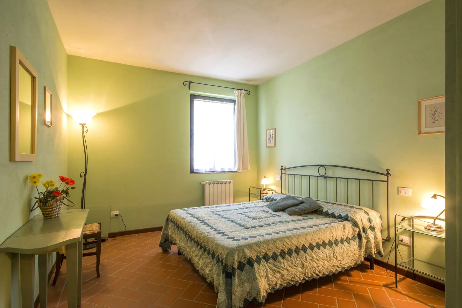 Prato-Bedroom