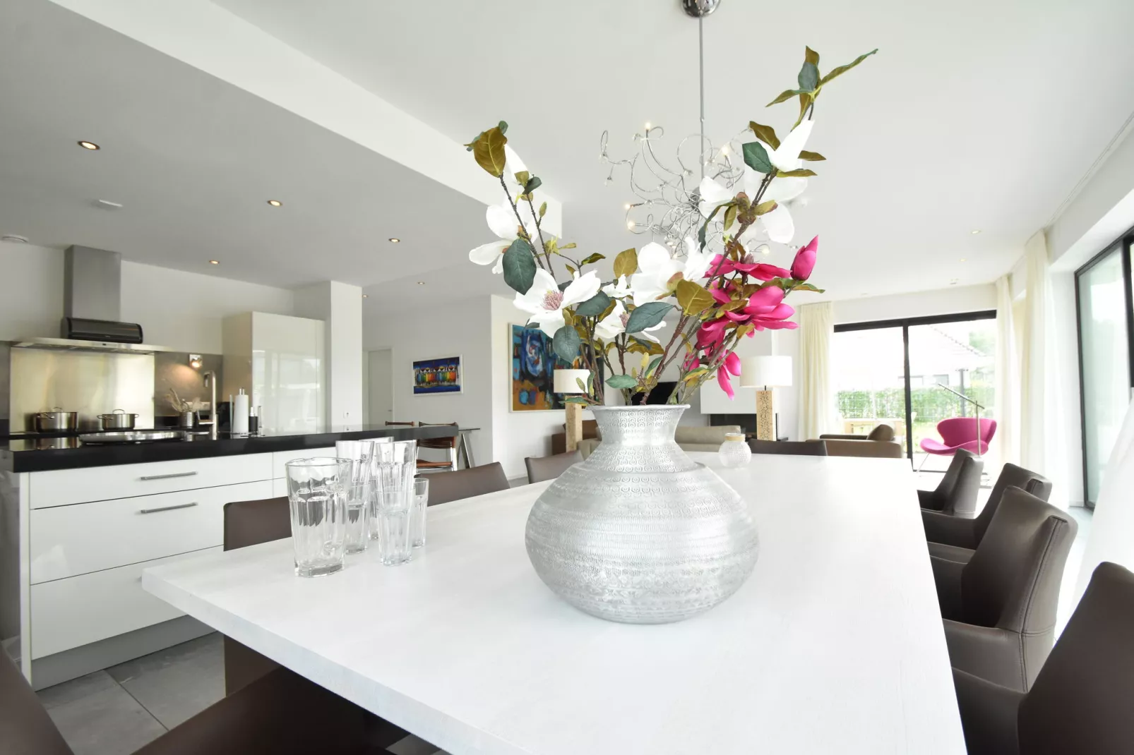 Villa Luxury Harderwijk 243-Dining room