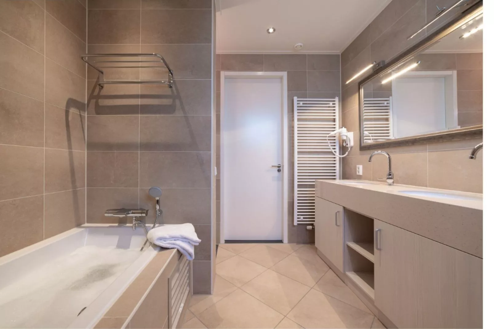 Zeeuwse Weelde-Bathroom