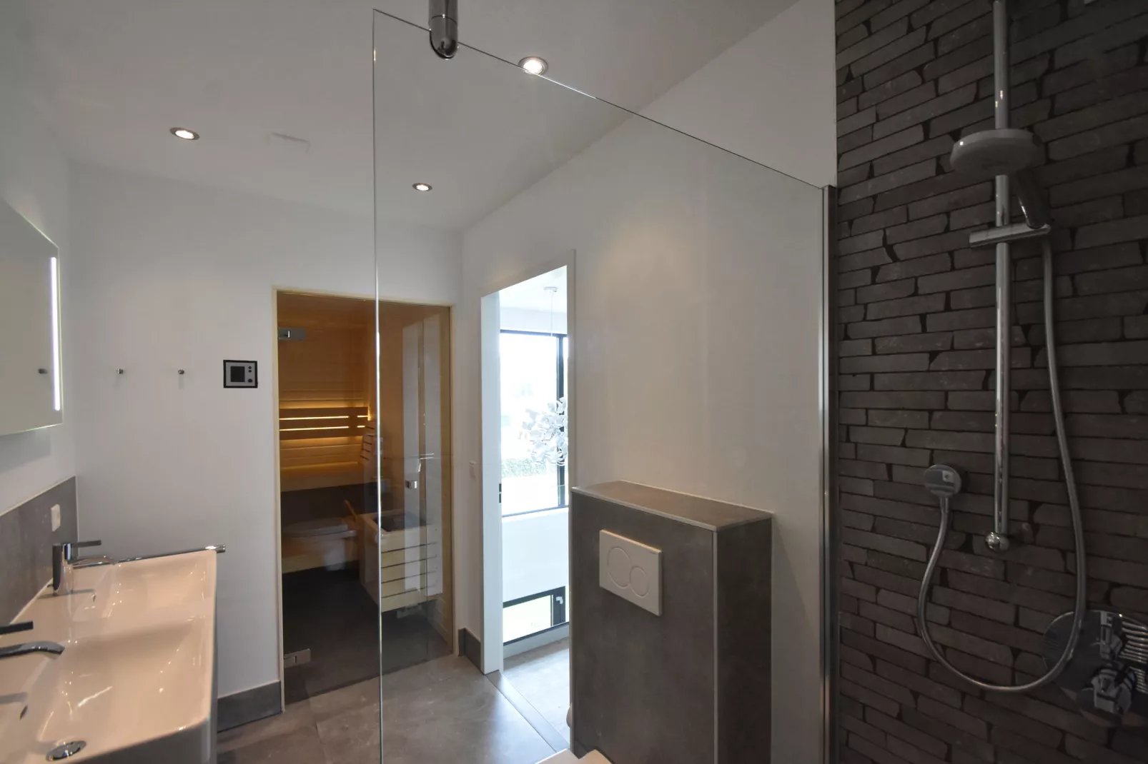 Villa Luxury Harderwijk 243-Bathroom