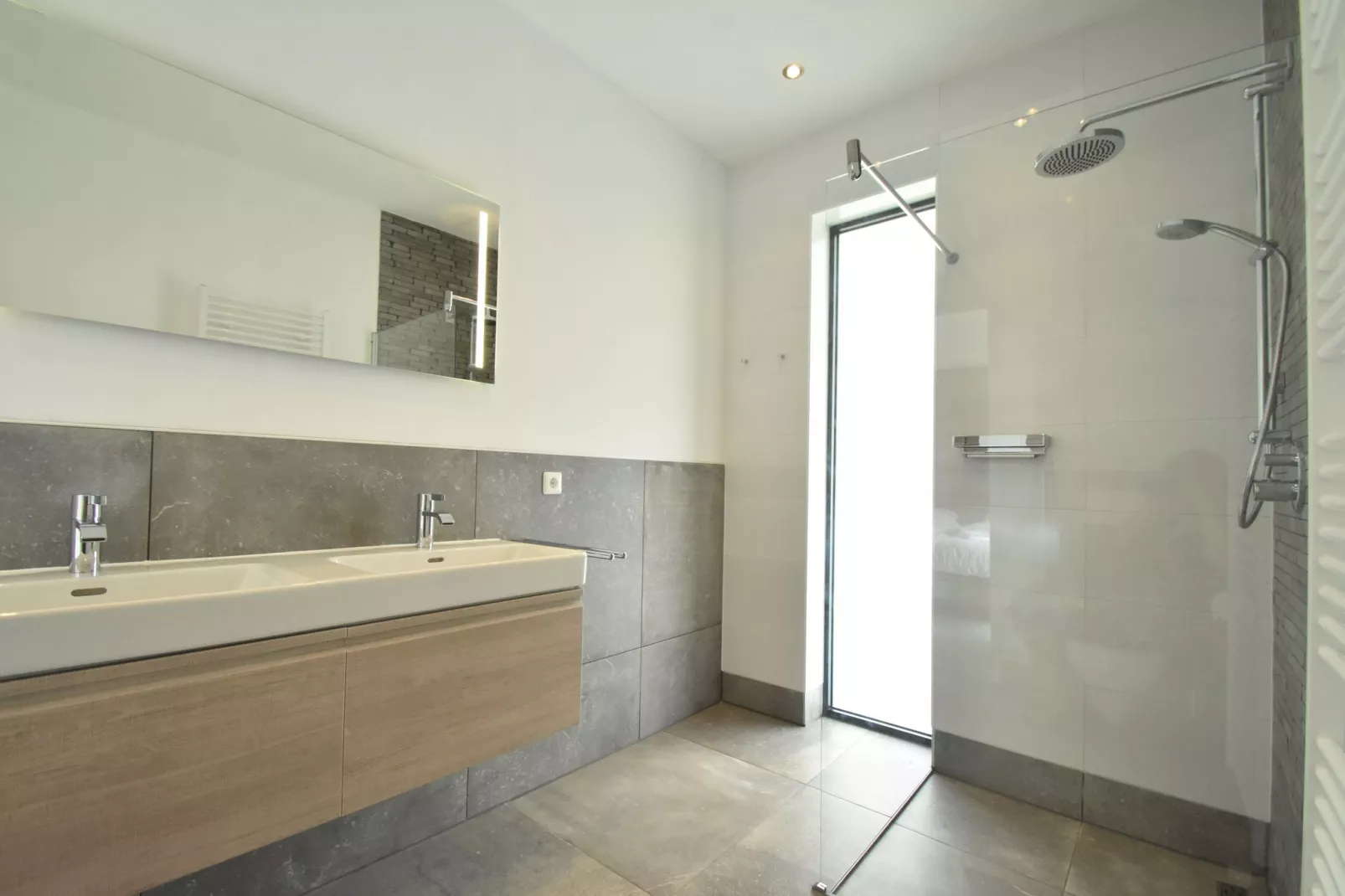 Villa Luxury Harderwijk 243-Bathroom